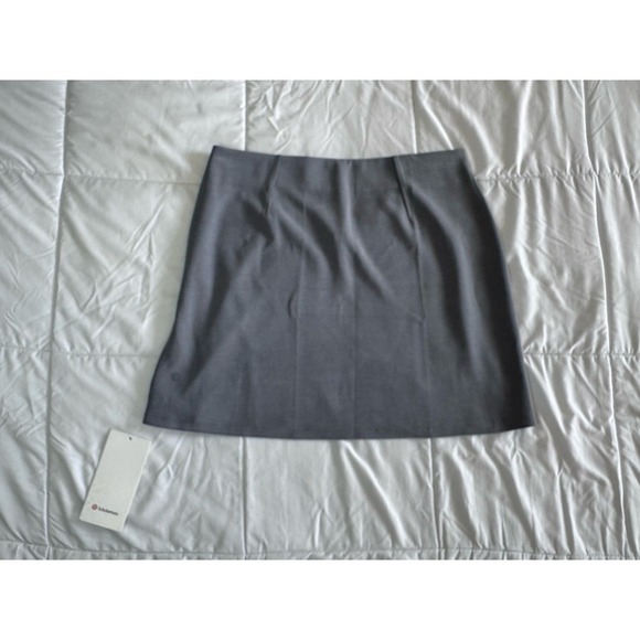 New Lululemon Softstreme High Rise Mini Skirt Size Large Gray $88 MSRP NWT - Picture 3 of 9